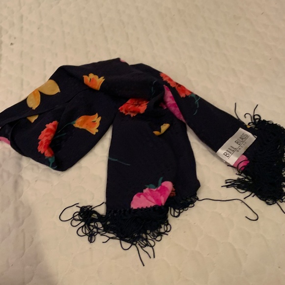 Pre-owned Vintage 1980s/1990s Navy Pinstripe BILL BLASS  Blazer & Fringed Scarf - Picture 10 of 11